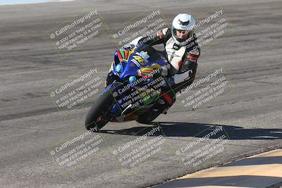 media/Oct-13-2025-Moto Forza (Mon) [[a66d839500]]/3-B Group/Session 2 (Bowl)/